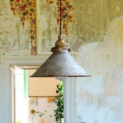 Rustic Iron Rust Pendant Light for Restaurant, Nordic Countryside Retro Cafe